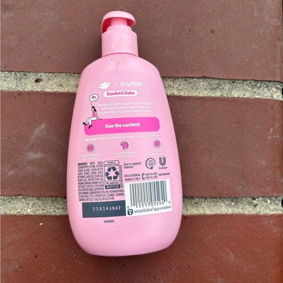 Dove x Crumbl Confetti Cake Body Wash - Pink - Picture 2 of 2